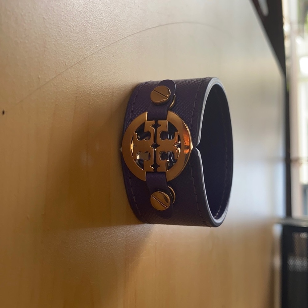 Like New Tory Burch purple patent leather bracelet